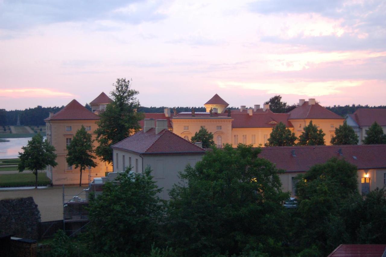 Loggiahaus Am Schloss, 5 Ferienwohnungen, Teils Mit Schloss- Und Seeblick *