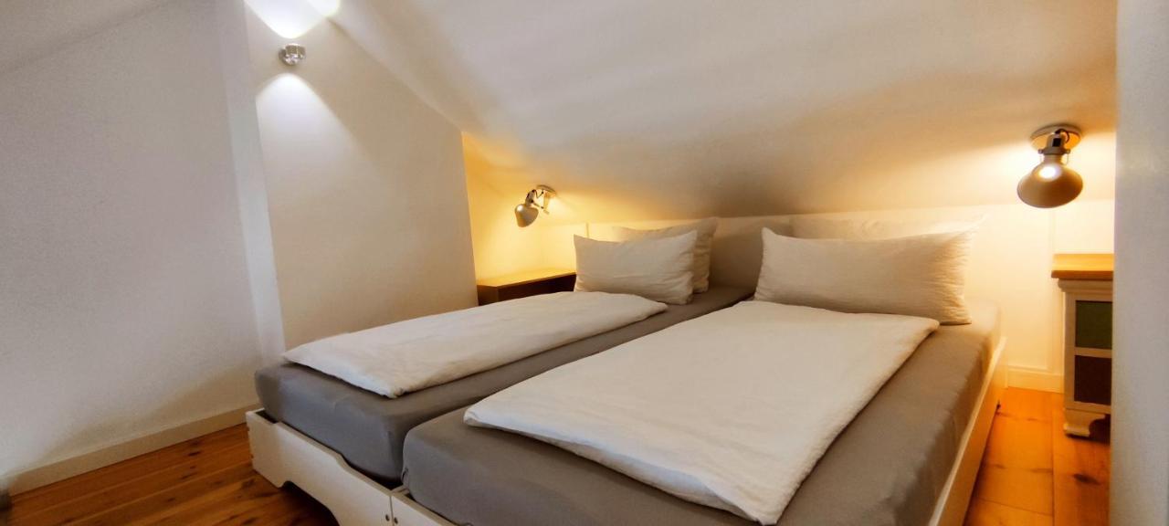 Loggiahaus Am Schloss, 5 Ferienwohnungen, Teils Mit Schloss- Und Seeblick Apartment *