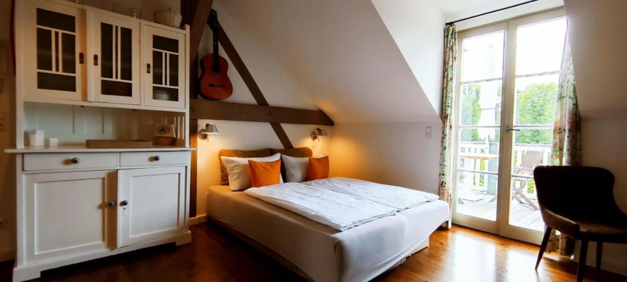 Apartment Loggiahaus Am Schloss, 5 Ferienwohnungen, Teils Mit Schloss- Und Seeblick