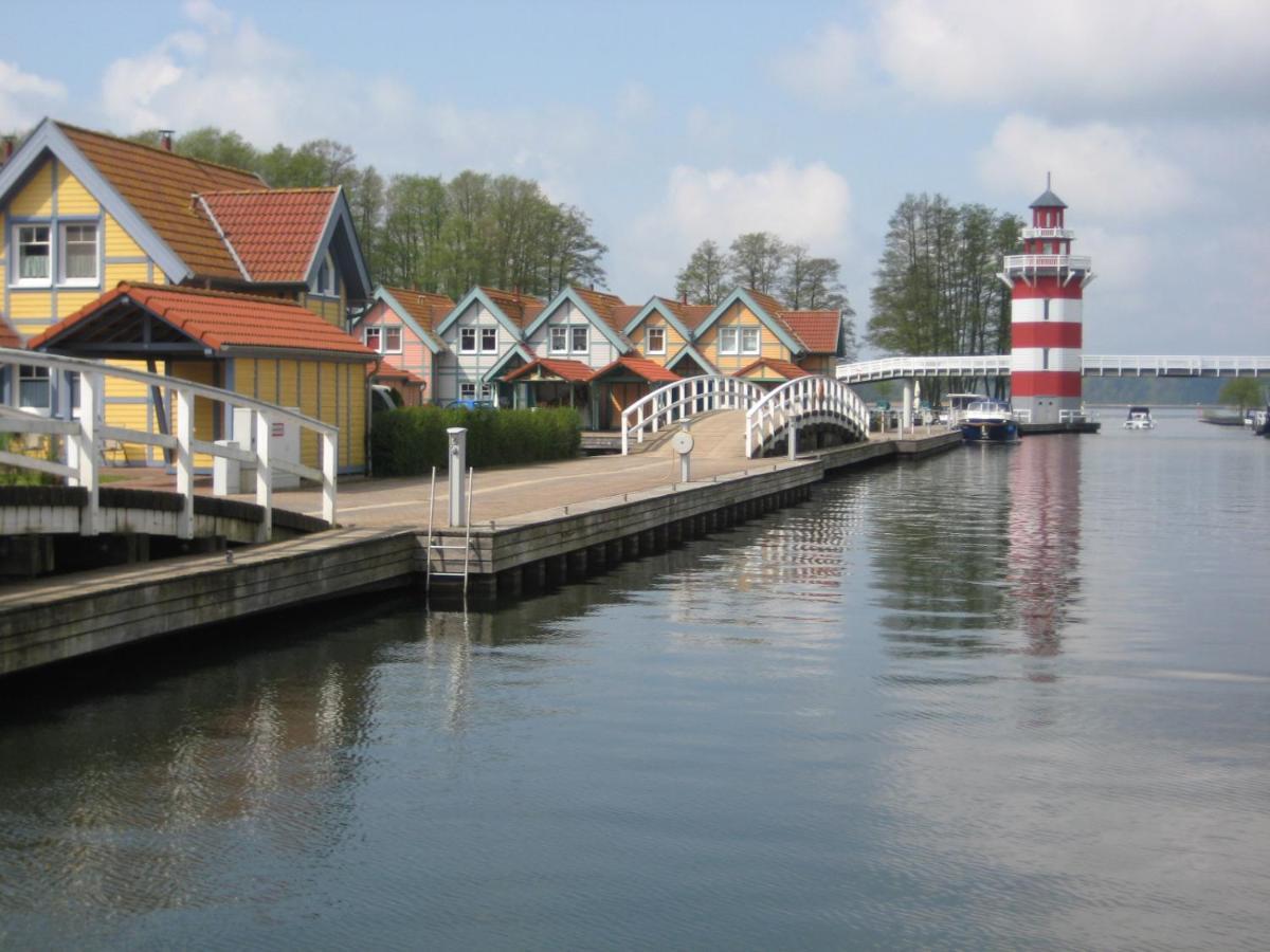Loggiahaus Am Schloss, 5 Ferienwohnungen, Teils Mit Schloss- Und Seeblick Rheinsberg
